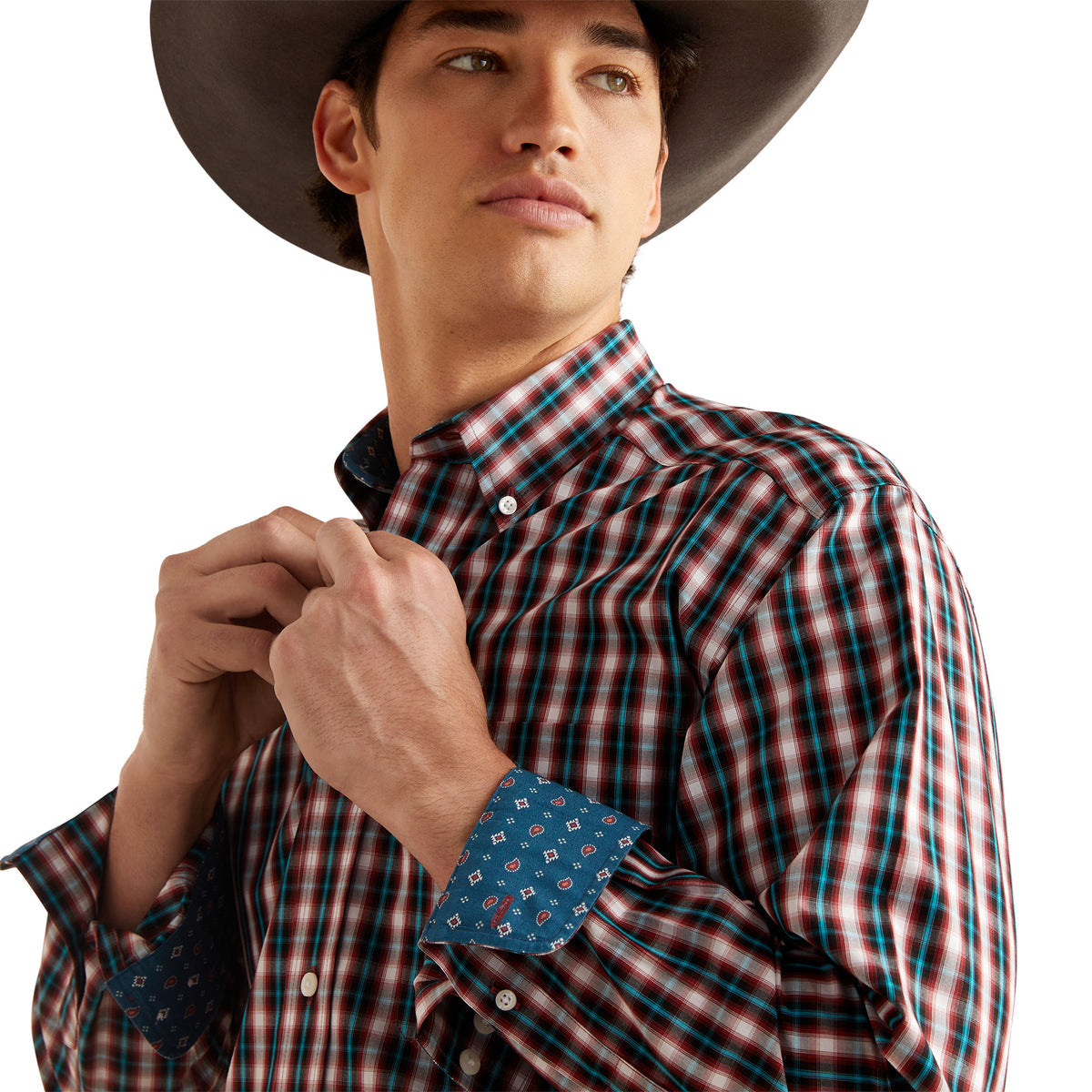 Ariat Men's Wrinkle Free Gatlin Fitted Shirt (White + Red/Blue)