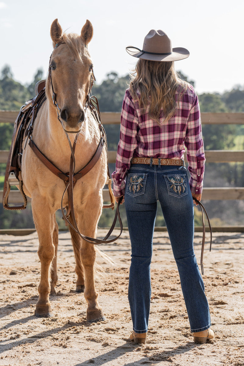 PURE WESTERN WOMENS ALBA BOOT CUT JEAN (INDIGO) 32"LEG