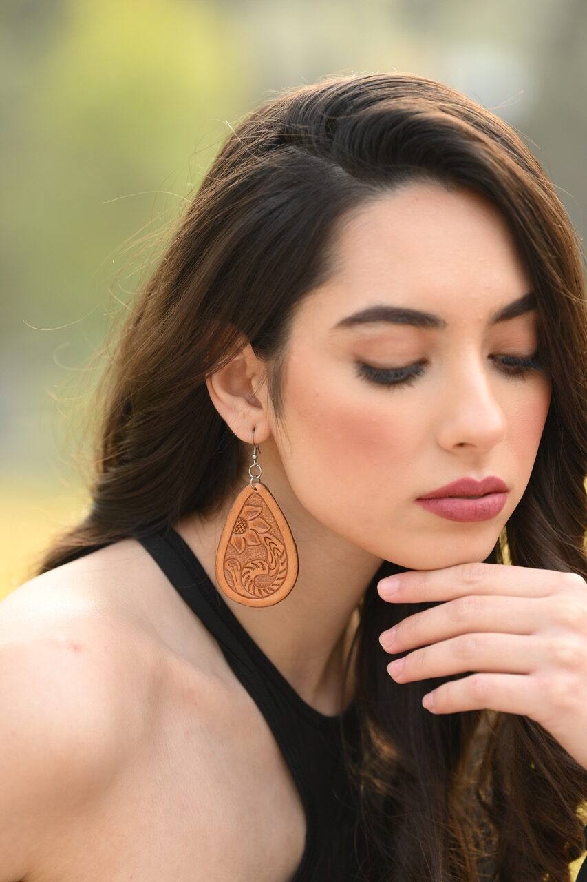 The Design Edge Tooled Pear Drop Earrings - TE01