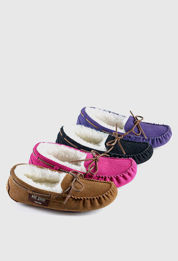 Wild Goose Women's Eva Sheepskin Moccasin_All