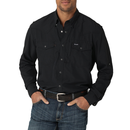 Wrangler Men's Classic Fit Performance Long Sleeve Snap Shirt