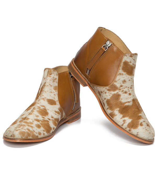 The Design Edge Hairon Flat Boots Cowhide Footwear (Shoe54)